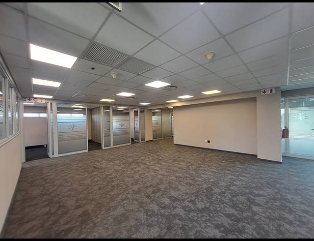 635M² OFFICE FOR SALE IN ILLOVO